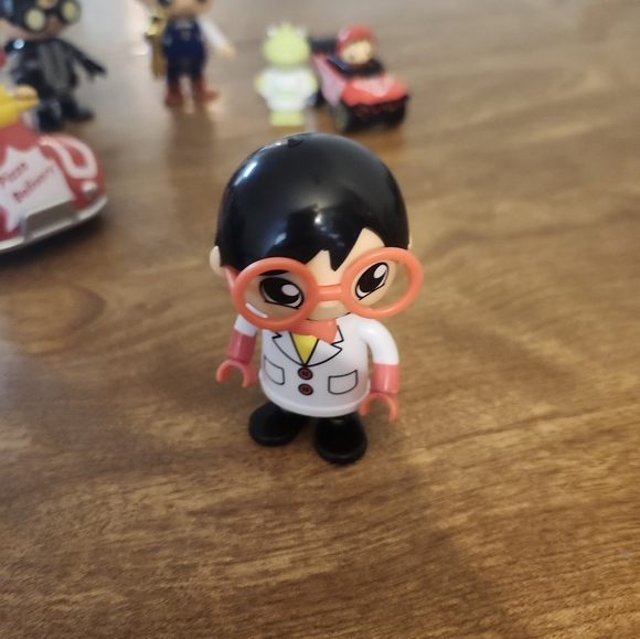 Ryan's World Figures and Cars - Picture 6 of 16